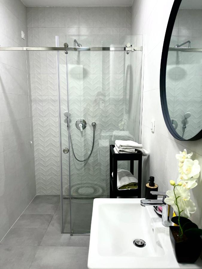 Suncoast Suites Bar Zewnętrze zdjęcie