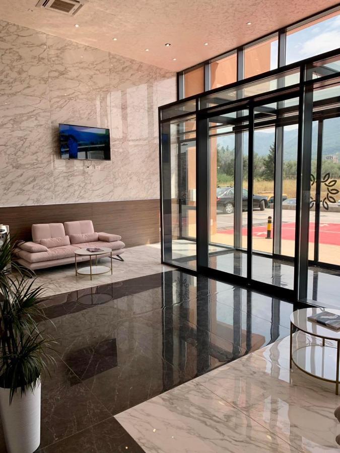 Suncoast Suites Bar Zewnętrze zdjęcie